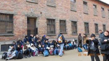 Grup de tineri evrei