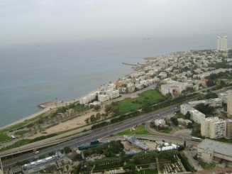Grădinile Bahai şi panorama oraşului Haifa - Israel
