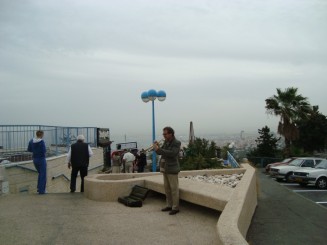 Grădinile Bahai şi panorama oraşului Haifa - Israel