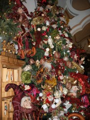 Magazinul Philanthia,(Vaci utca pe partea stanga, inainte de Vorosmarty Ter) o lume de basm in permanenta schimbare