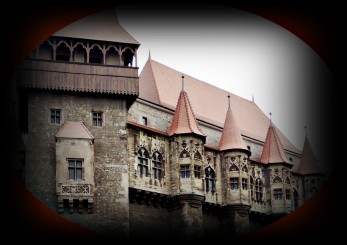 detaliile turnuletelor ca parte din castel