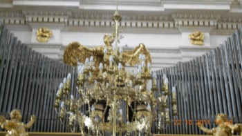 Biserica Sf.Apostoli Petru si Pavel-interior