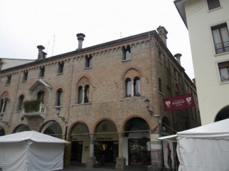 Piazza del Duomo6-6-6