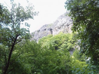 Alte iesiri din pestera inca neexploatate.