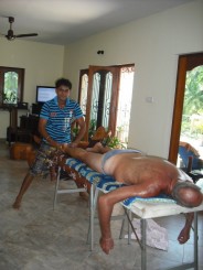Sudit , maseurul.