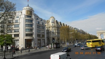 B.Champs Elysees