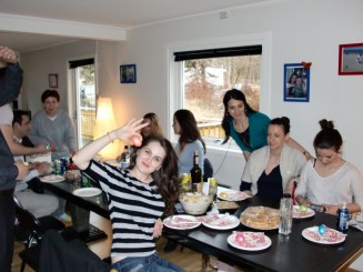 Prin cluburi, la schi, la gratare