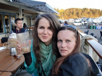 Prin cluburi, la schi, la gratare