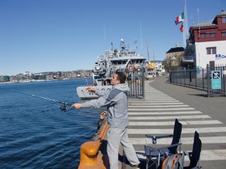 Prin cluburi, la schi, la gratare