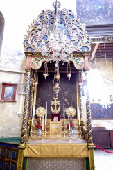unul din altare