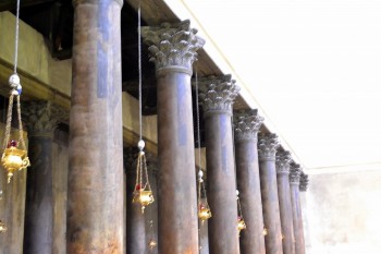 vedere partea stanga a celor 44 coloane