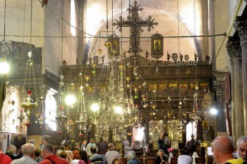 vedere generala interior biserica