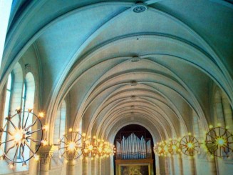 lampi in forma de roata in amintirea sf.Ecaterina