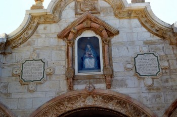 bisericuta grota laptelui