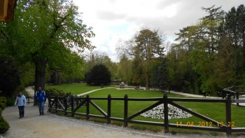Parcul Castelului Clos Luce