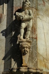 Fantana din Piata Domului, Catania