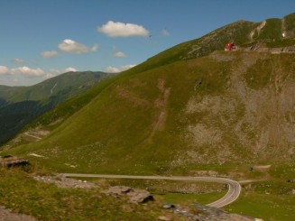 Cabana cota 2000 - salvamont - Transfagaras si o parapanta
