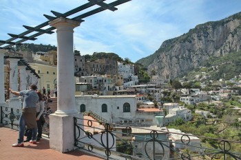 Piata de la teleferic (Capri)