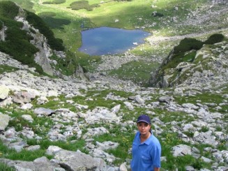 Lacul Iezer, in forma Romaniei