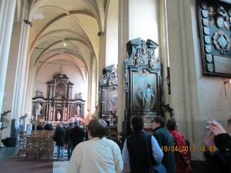 spre statuia lui Michelangello