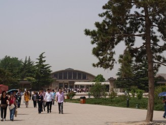 In drum spre situl arh.