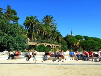 Grădina fantezistă a Barcelonei - Parcul Güell