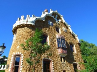Grădina fantezistă a Barcelonei - Parcul Güell