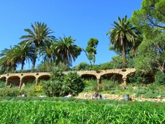 Grădina fantezistă a Barcelonei - Parcul Güell