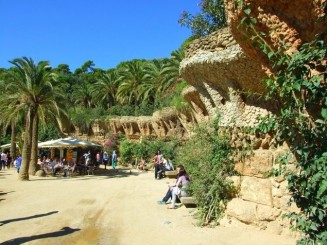 Grădina fantezistă a Barcelonei - Parcul Güell