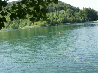 vedere cu lacul de la Plitvice