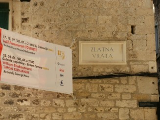 poarta de aur a intrarii in palatul de la Split