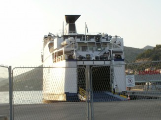 Ferry boat-ul Jadrolina
