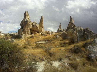 Orasul subteran, valea Porumbeilor, Uchisar, Goreme