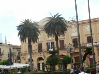 exteriorul basilicii din Moreale