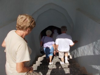 coborarea spre sala de mese sapata in stanca
