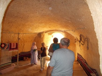 primiti cu lipie si ulei de masline si ceva bautura...