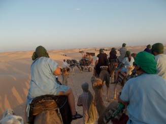 fricosii cu sareta deja se intorc...