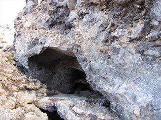 Islanda Dimmuborgir (Castele intunecate)