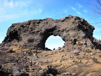 Islanda Dimmuborgir (Castele intunecate)