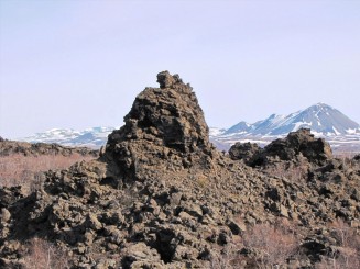 Islanda Dimmuborgir (Castele intunecate)