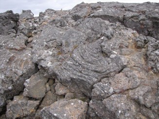 Islanda Hraunfossar si Barnafoss