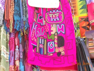 Oameni, culori, strazi