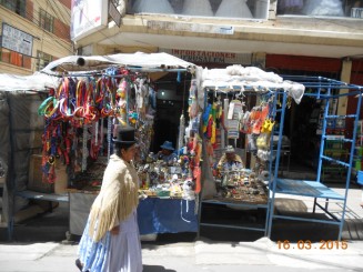 Oameni, culori, strazi