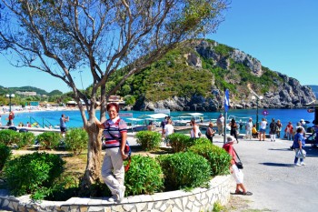 in drum spre manastire