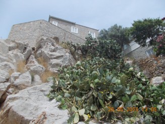 spre zidurile cetatii