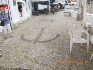 trotuare mozaic din pietre