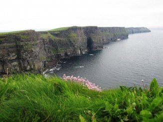 Irlanda, Cliffs of Moher sau eterna si magnifica batalie intre ocean si uscat