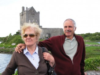 Irlanda, ţinutul Burren, opera daltuita de natura versus cea faurita de om