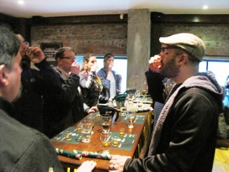 Irlanda, Dublin si brandurile sale:pub-uri, bere Guinness, muzica si dansuri irish live