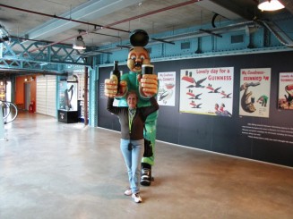 Irlanda, Dublin si brandurile sale:pub-uri, bere Guinness, muzica si dansuri irish live